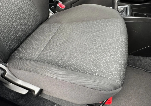 Suzuki Swift cena 49900 przebieg: 54200, rok produkcji 2020 z Bisztynek małe 704